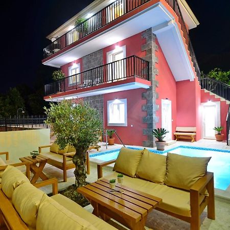 Apartments Lux S Тиват Екстер'єр фото