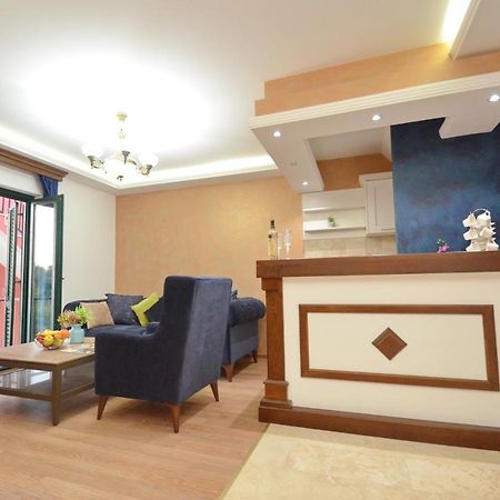 Apartments Lux S Тиват Екстер'єр фото
