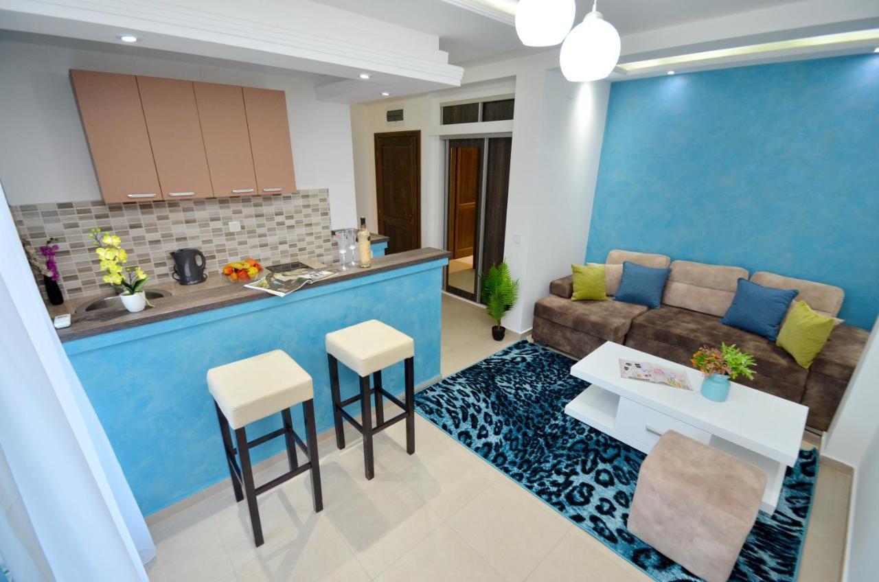 Apartments Lux S Тиват Екстер'єр фото