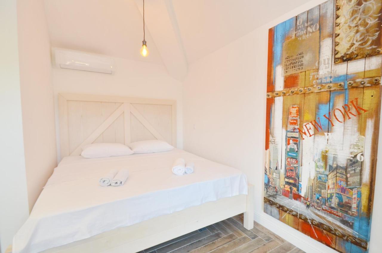 Apartments Lux S Тиват Екстер'єр фото