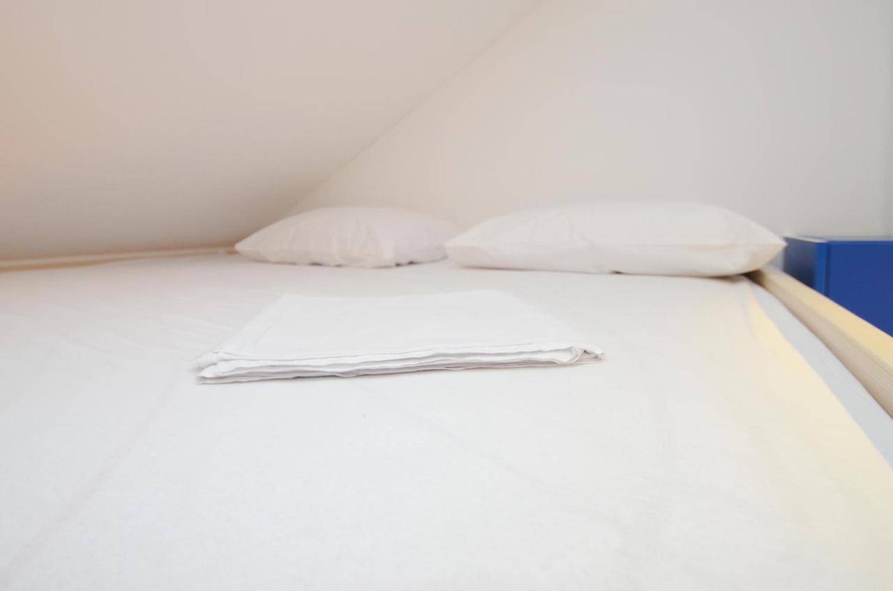 Apartments Lux S Тиват Екстер'єр фото