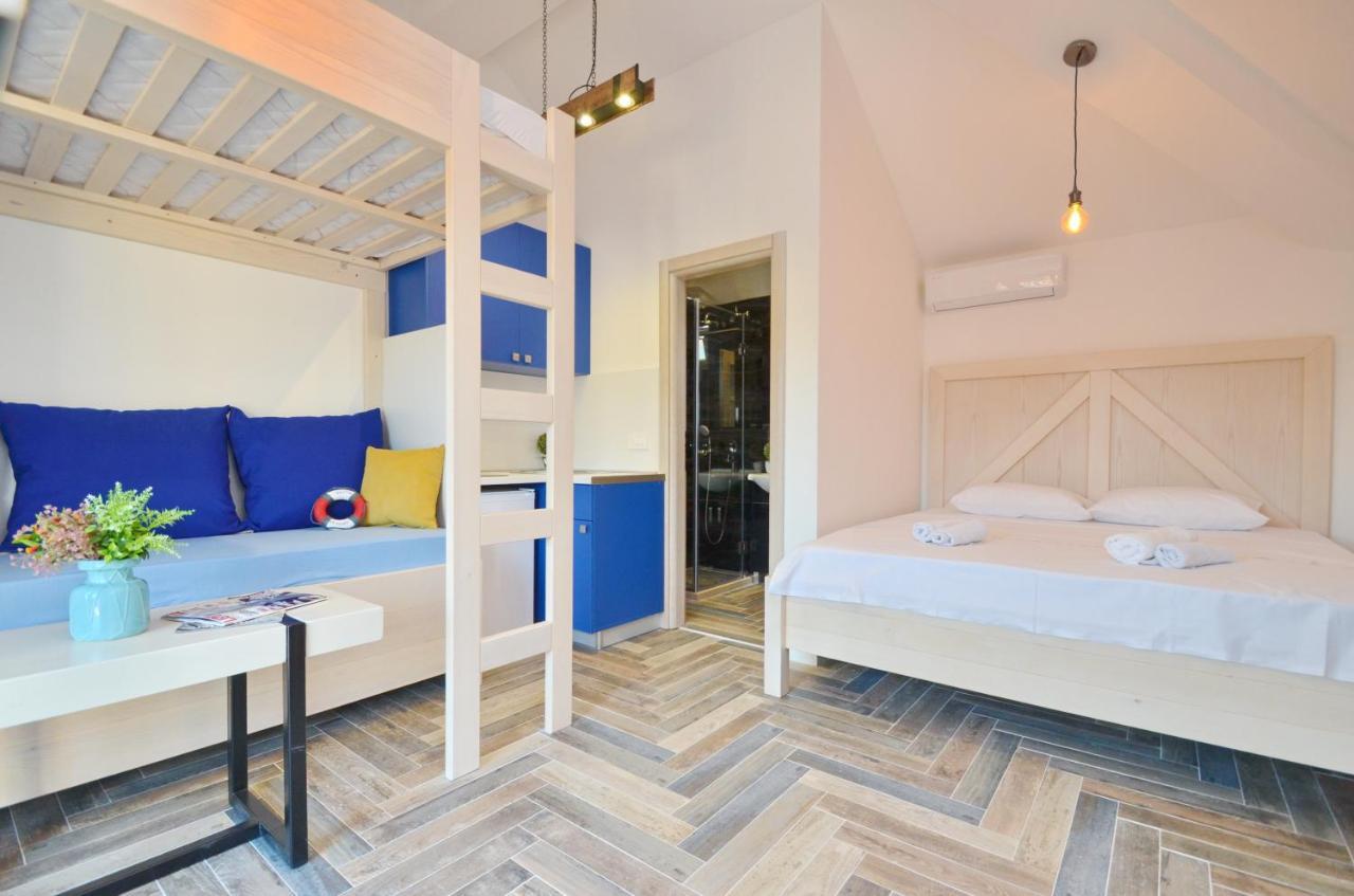 Apartments Lux S Тиват Екстер'єр фото